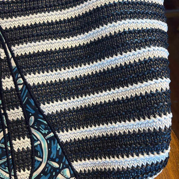 Vera Bradley Shore Enough Blue & White Striped Straw Tote EUC! - Picture 10 of 11